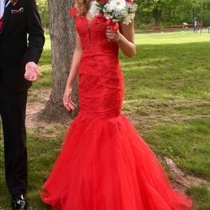 Beautiful red mermaid style prom dress